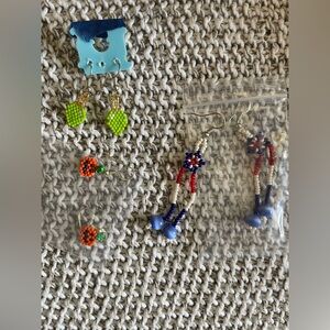 Holiday Beaded Earrings Set